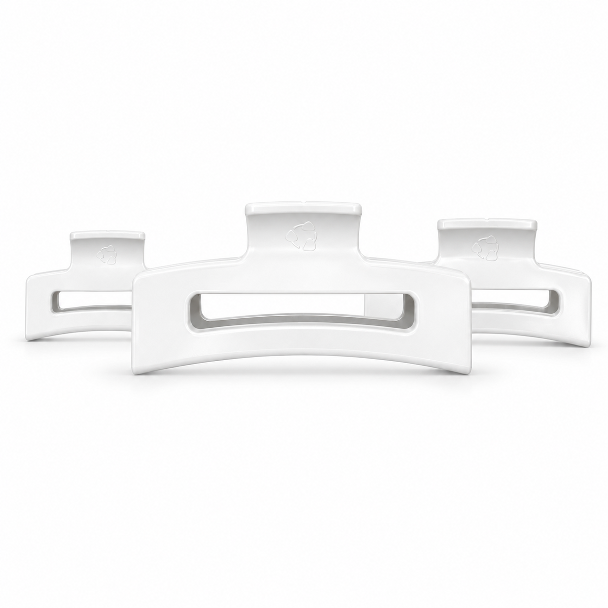 Pince à cheveux blanche — les trois formats : petite 6 cm, moyenne 9 cm et grande 11 cm
