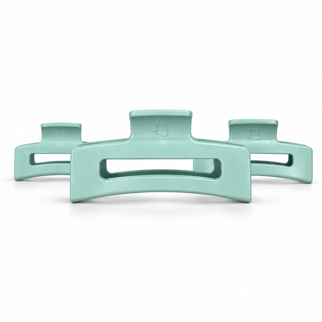 Pince à cheveux vert brume — les trois formats : petite 6 cm, moyenne 9 cm et grande 11 cm